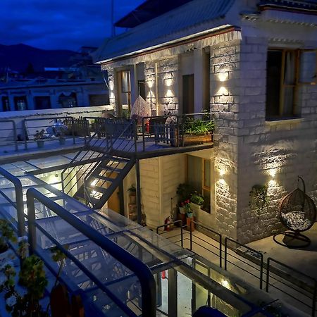 Fengma Feiyang Hostel 라사 외부 사진