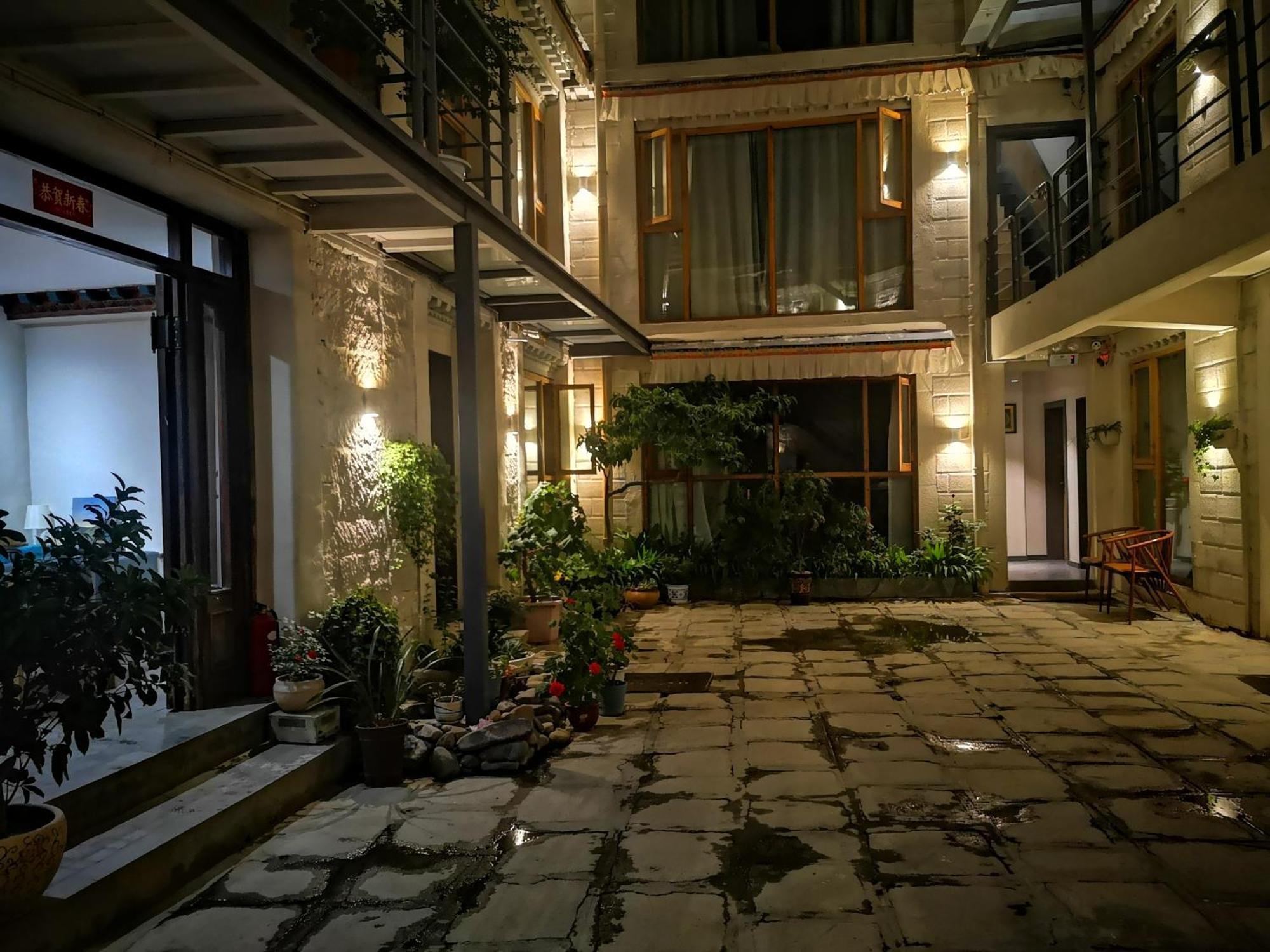 Fengma Feiyang Hostel 라사 외부 사진